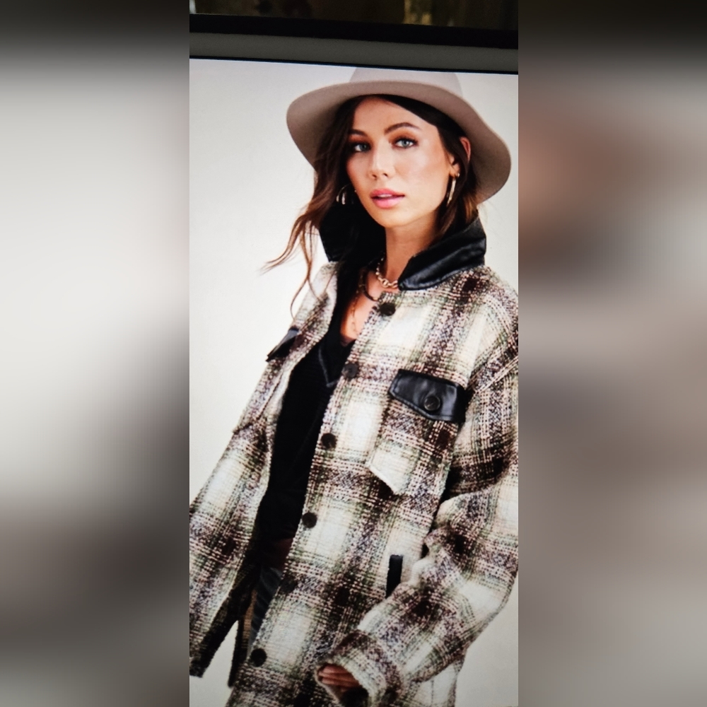 Plaid Button jacket - Picture 5 of 6